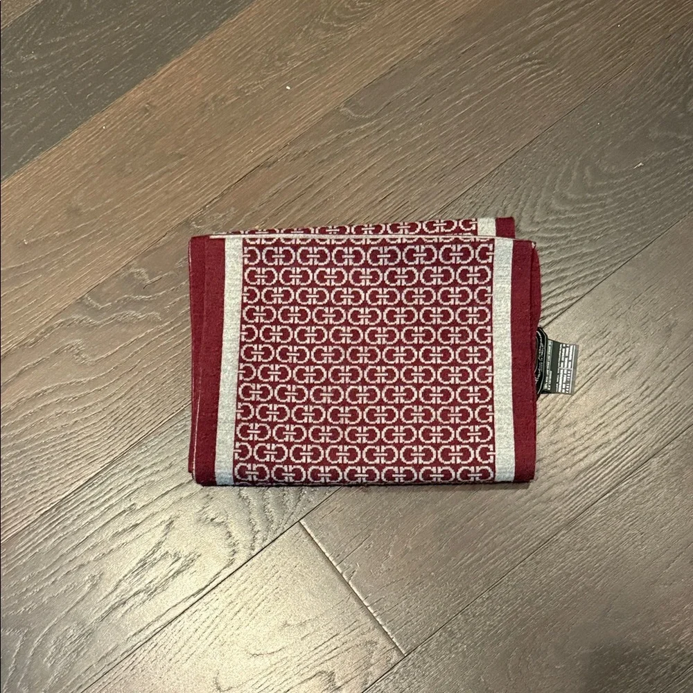 Salvatore Ferragamo Gancini scarf